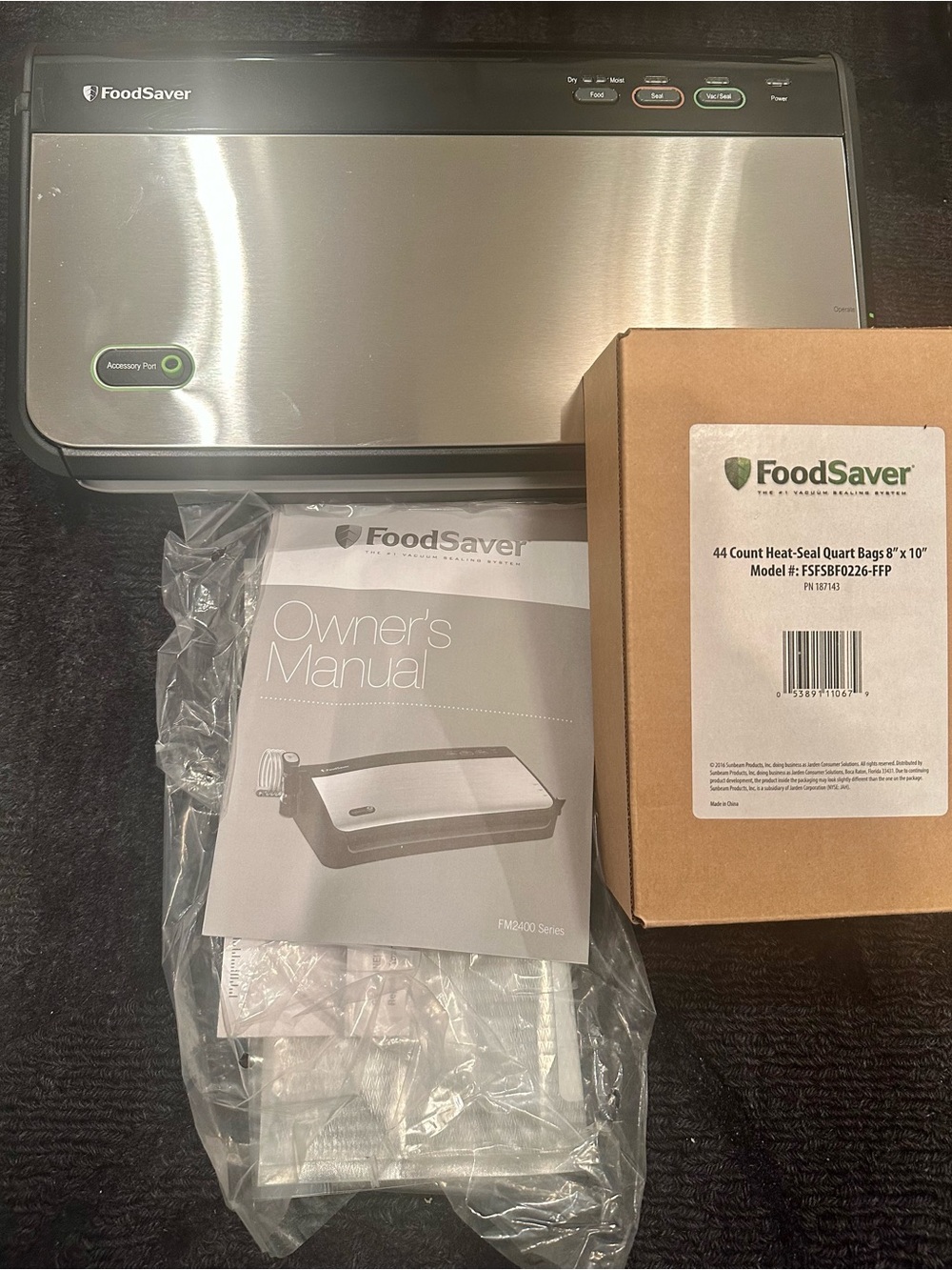 FoodSaver Vacuum Sealer Machine in Stainless Steel FM2400 Series
box of 44 bags